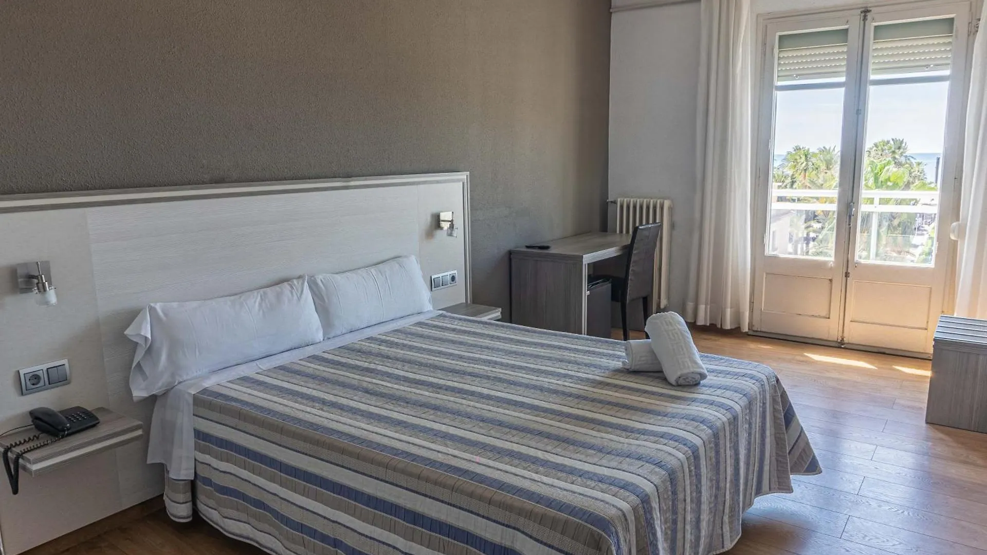 Hotel Planas Salou 3*,