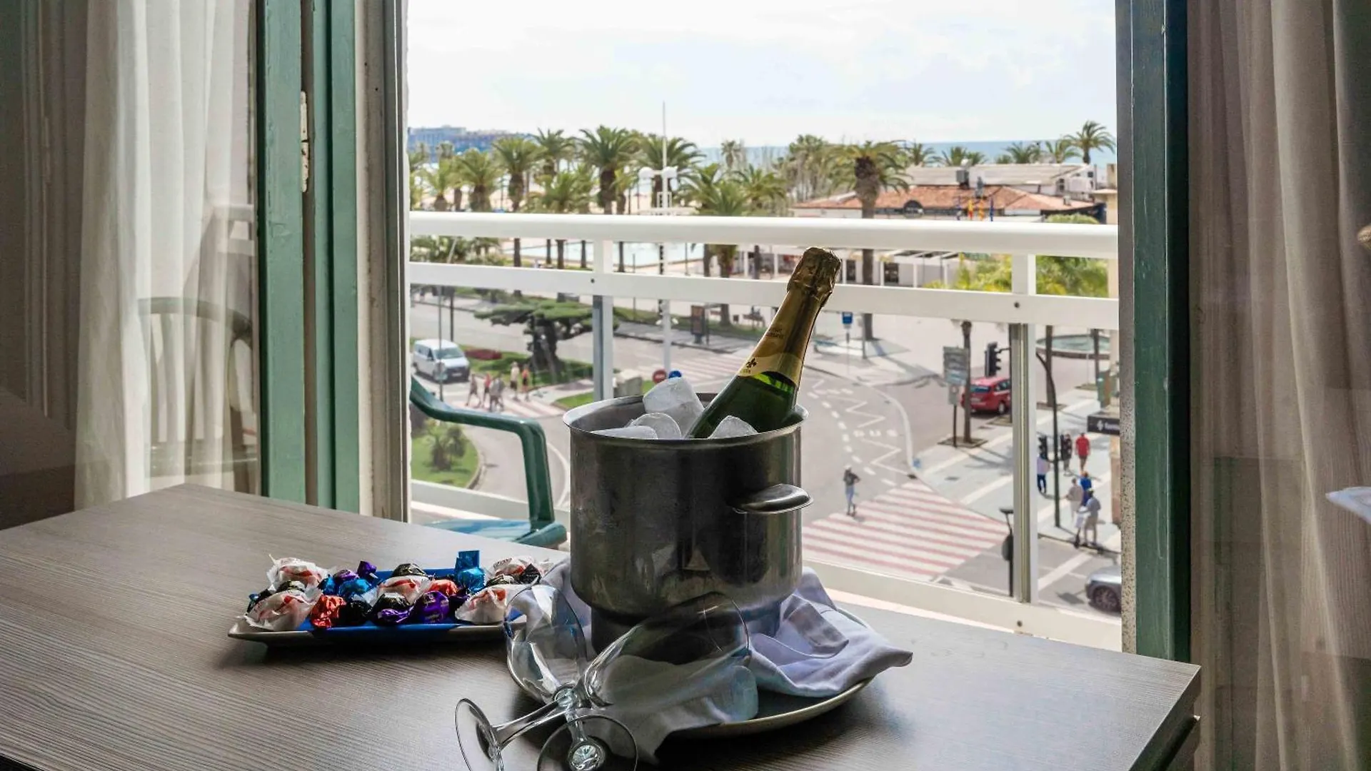 Hotel Planas Salou 3*,