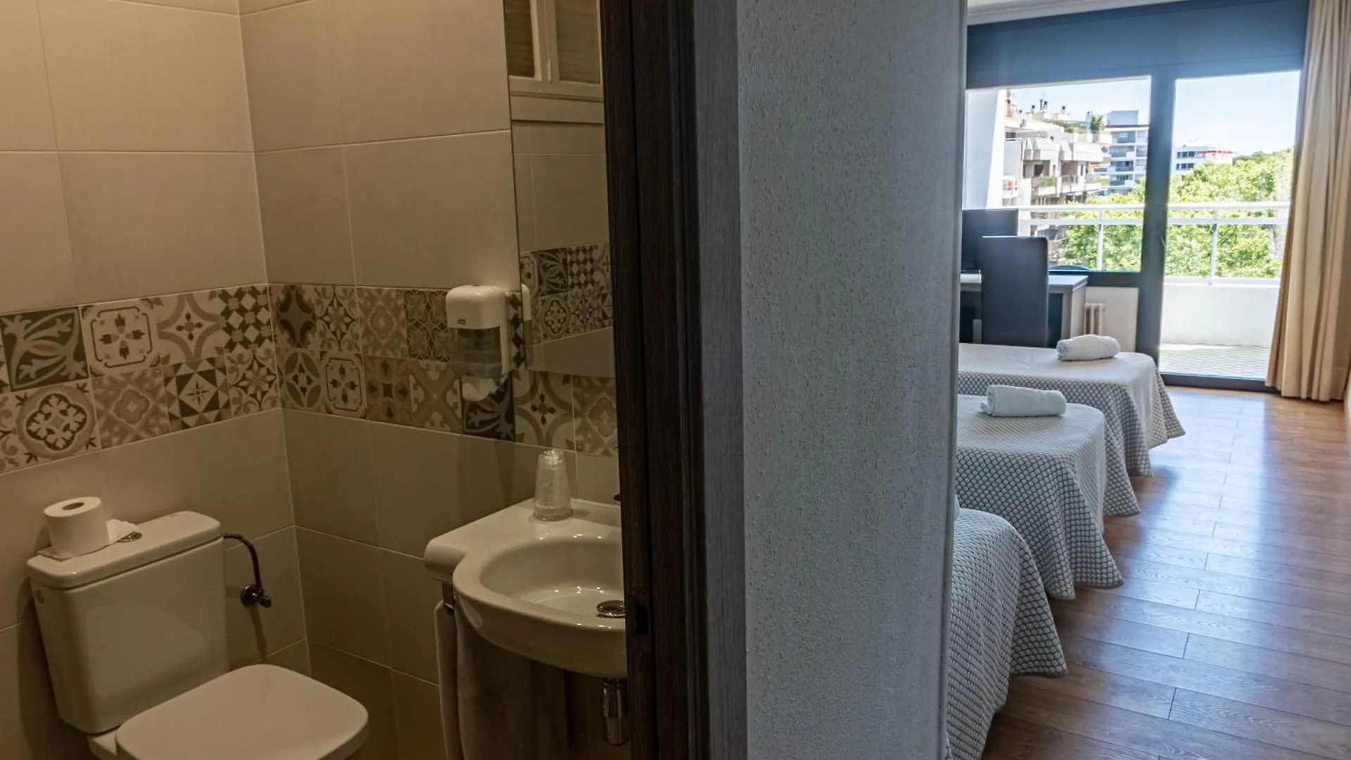 Hotel Planas Salou 3*,  İspanya